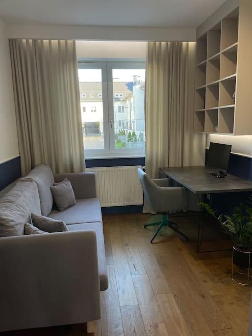 Luxurious & Spacious 2-bedroom *
