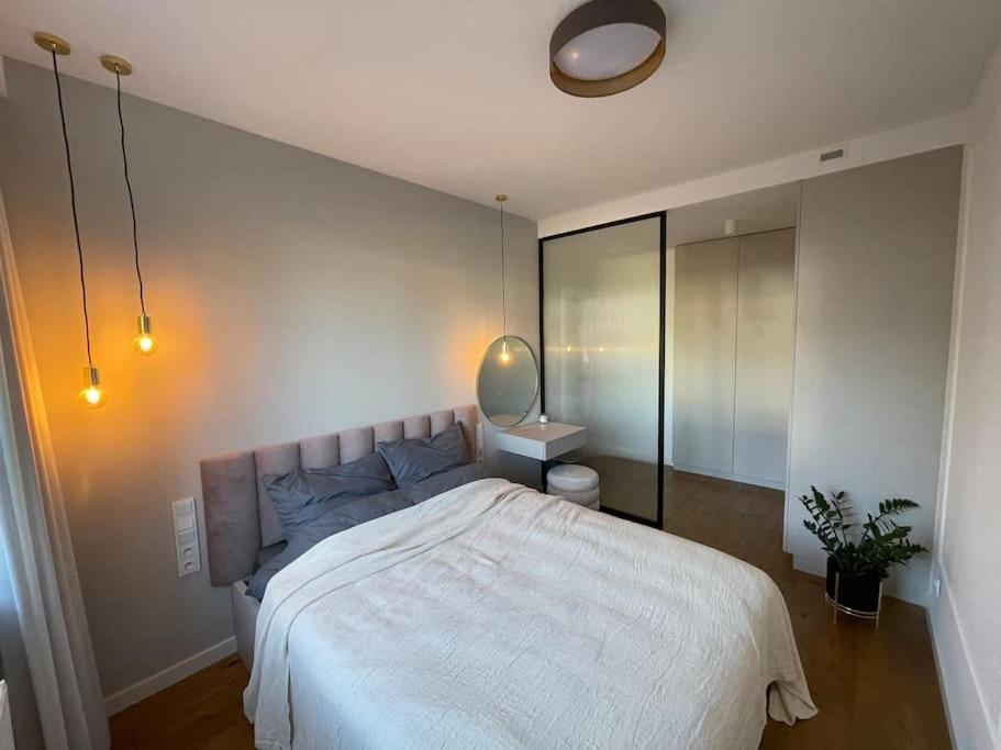 Luxurious & Spacious 2-bedroom Apartament *